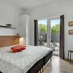 Four-bedroom With A Hot Tub 08 * Haderslev