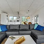 Four-bedroom With A Hot Tub 08 Haderslev