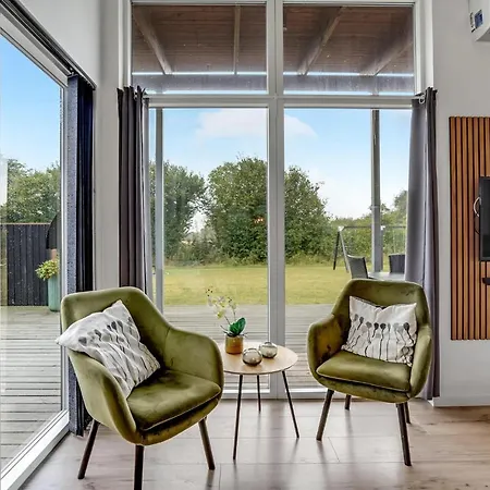 Four-bedroom Haderslev With A Hot Tub 08 Semesterbostad *