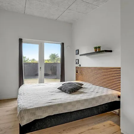 Four-bedroom Haderslev With A Hot Tub 08 Feriehus