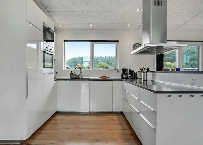 Four-bedroom With A Hot Tub 08 Vakantiehuis Haderslev